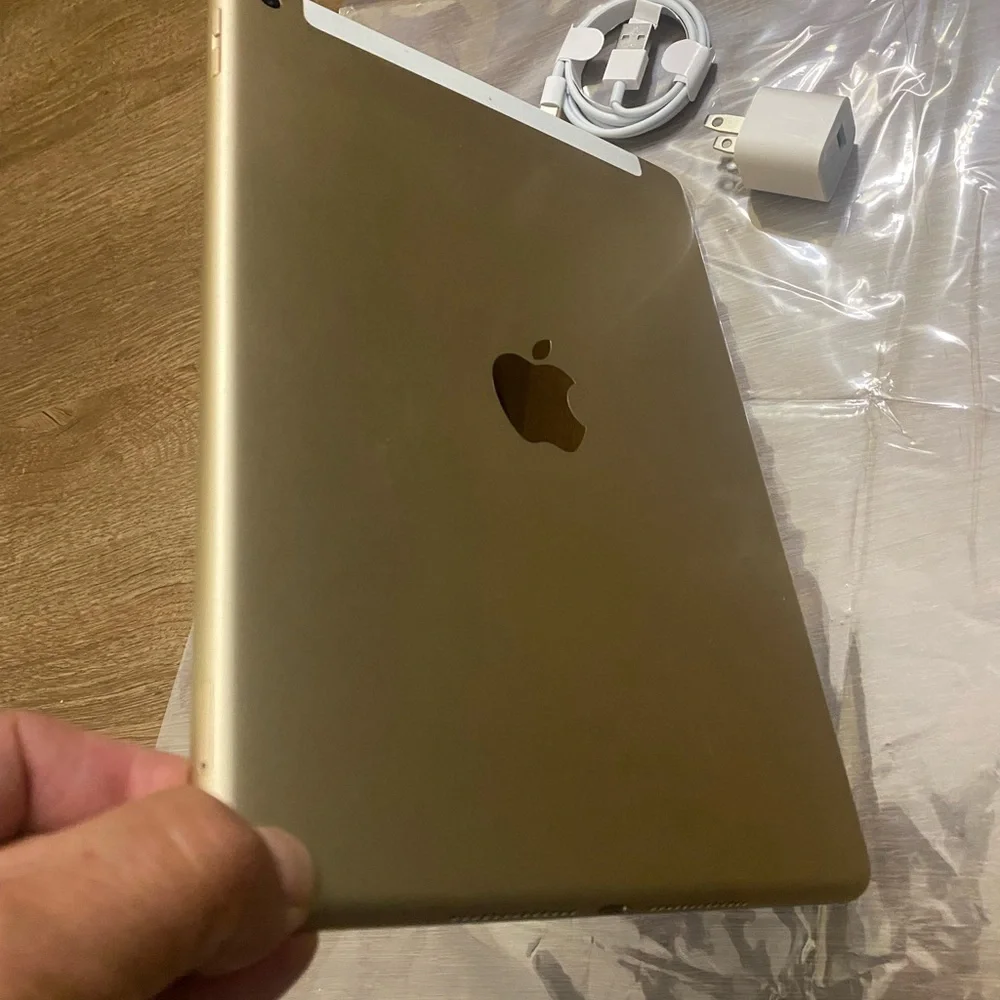 Apple iPad 5th generation 32GB WiFi